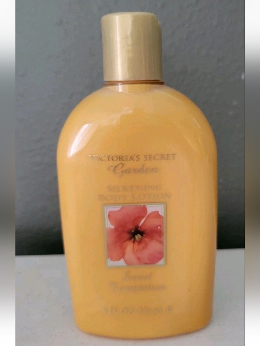 Vintage 90s Victoria's Secret Sweet Temptation Silkening Body Lotion 8oz Retired